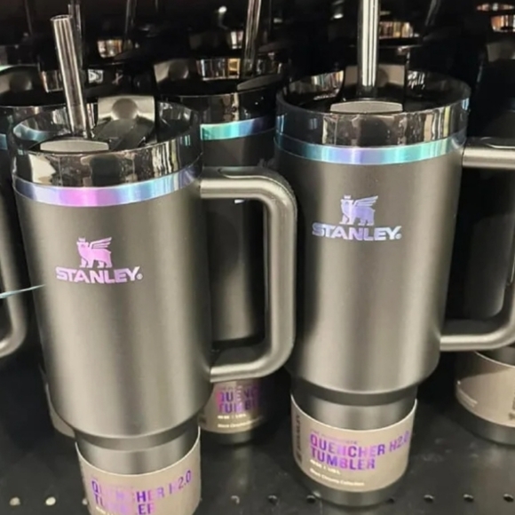 ***SOLD*** THE BLACK CHROMA QUENCHER H2.0 FLOWSTATE™ TUMBLER | 40 OZ - Picture 4 of 5